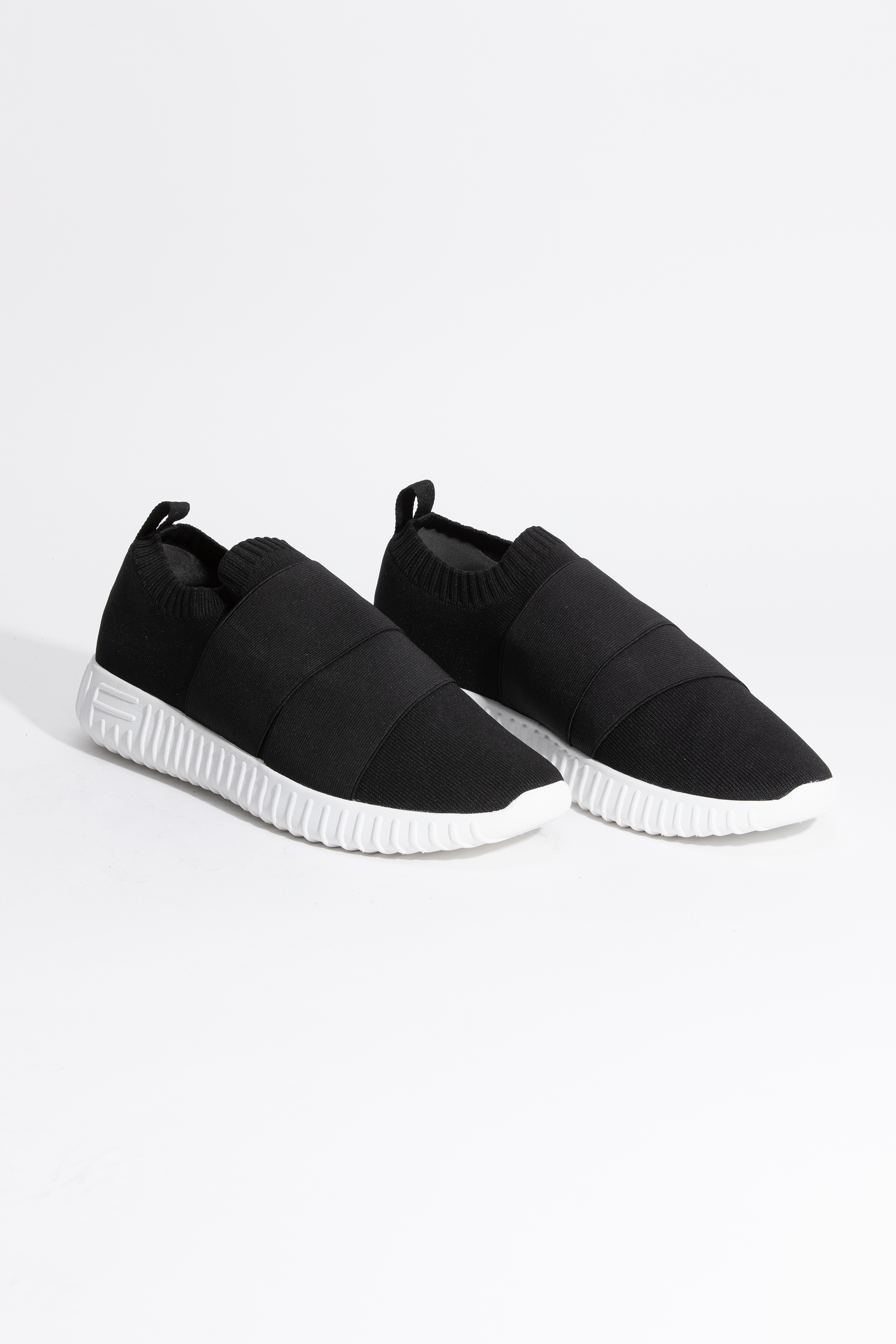

Fessura Plain Lace-up Sneaker