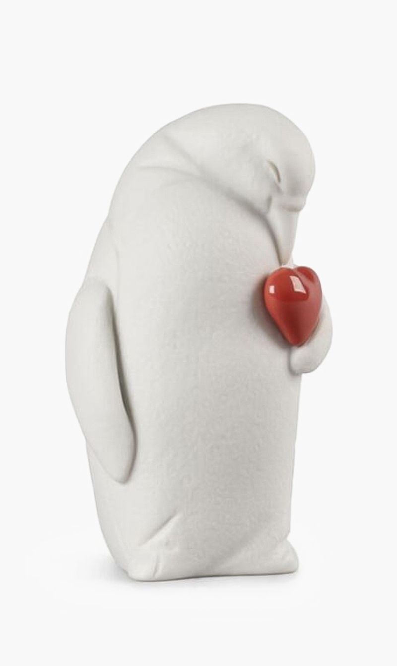 

LLADRO Colby-protective Penguin Figurine