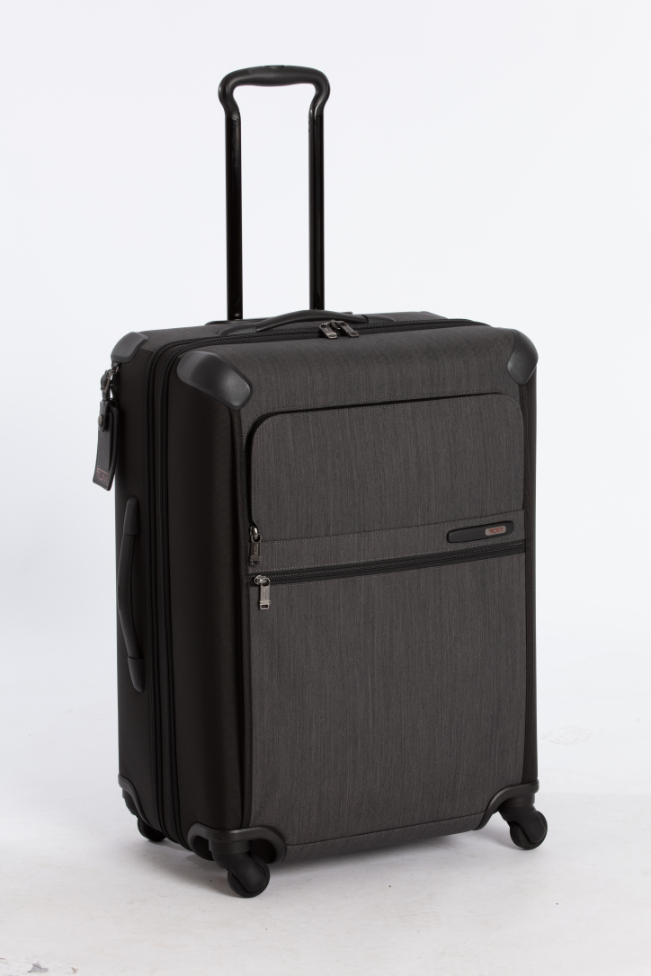 

Tumi Short Trip Expandable 4 Wheel Packing Case