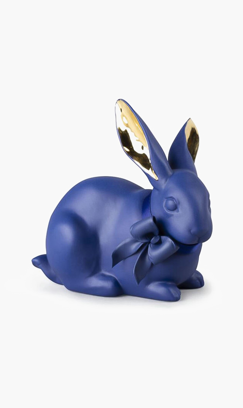 

LLADRO Attentive Bunny.