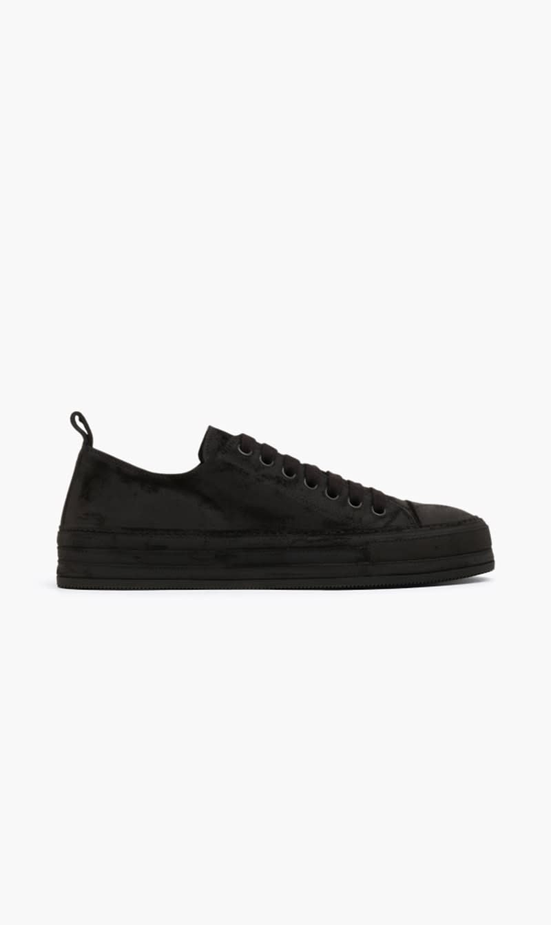 

Ann Demeulemeester Black Gert Low Top Sneakers for Men | The Deal Outlet