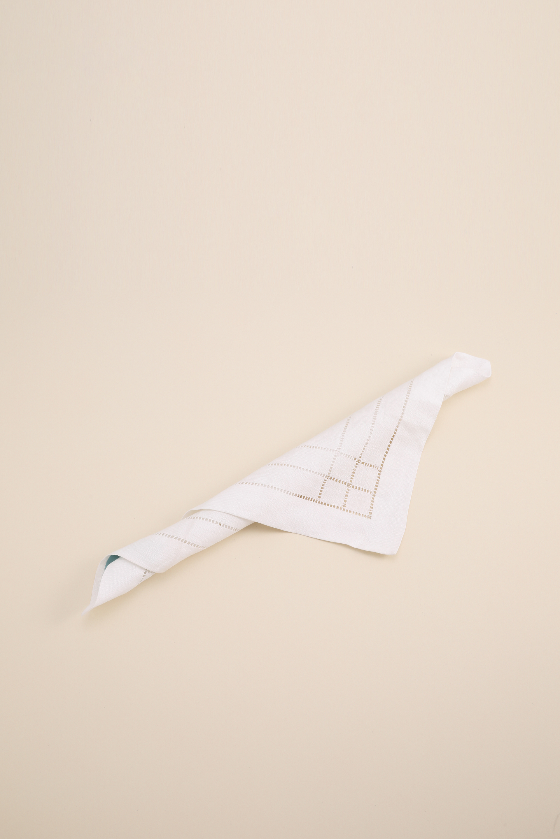 

Belle De Jour Small Placemat, White