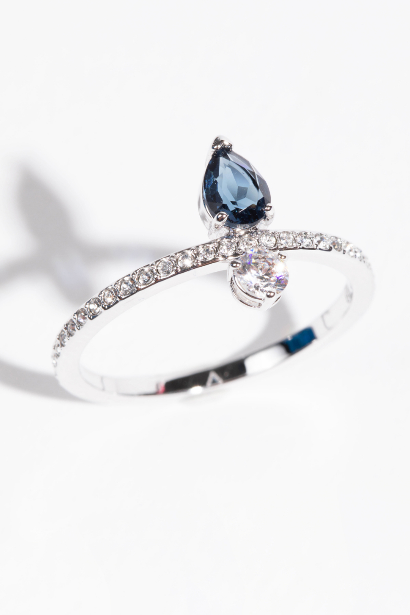 

Swarovski Vintage Ring, 60mm