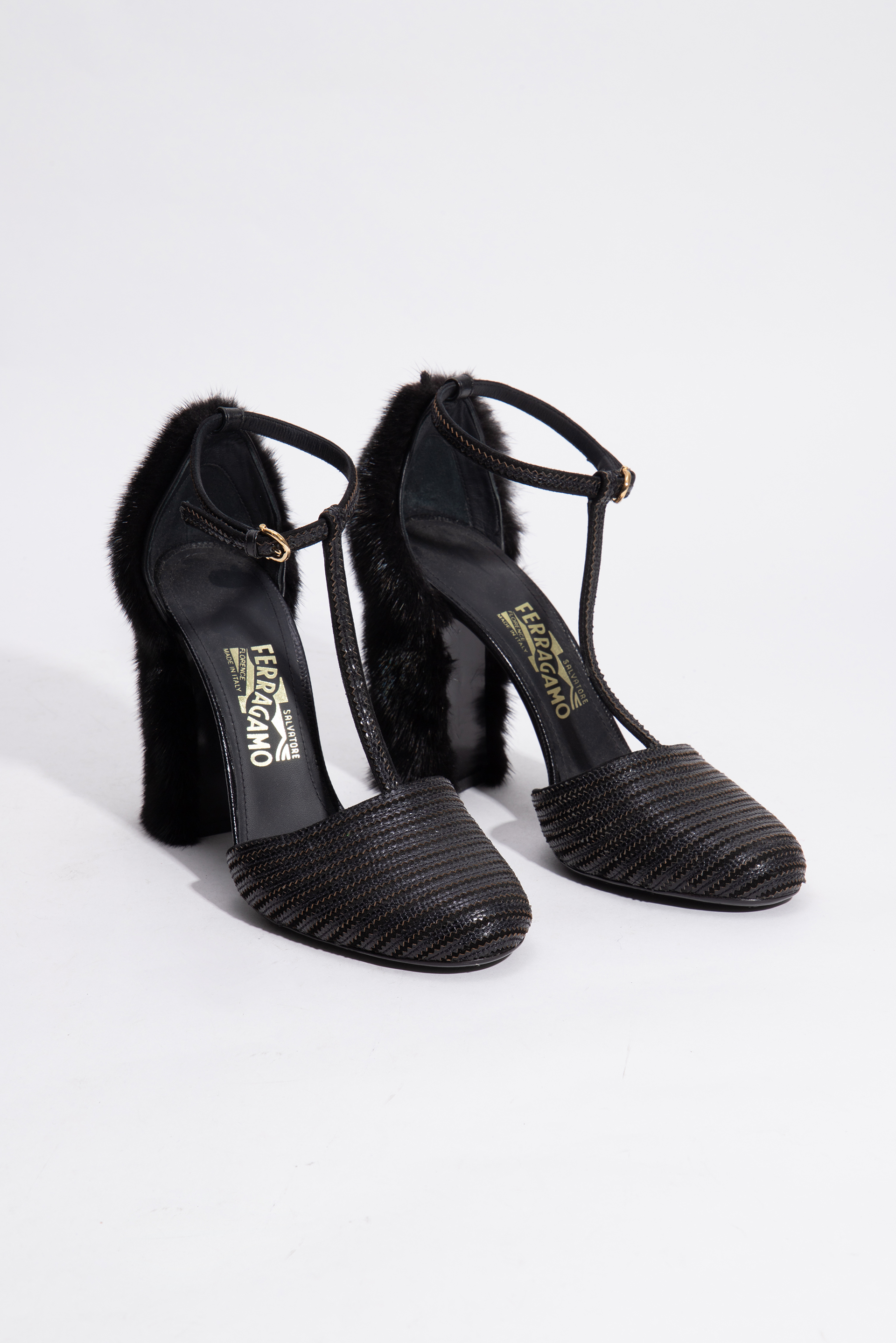 

Salvatore Ferragamo Black Fur Furgie Heel Pumps for Women | The Deal Outlet