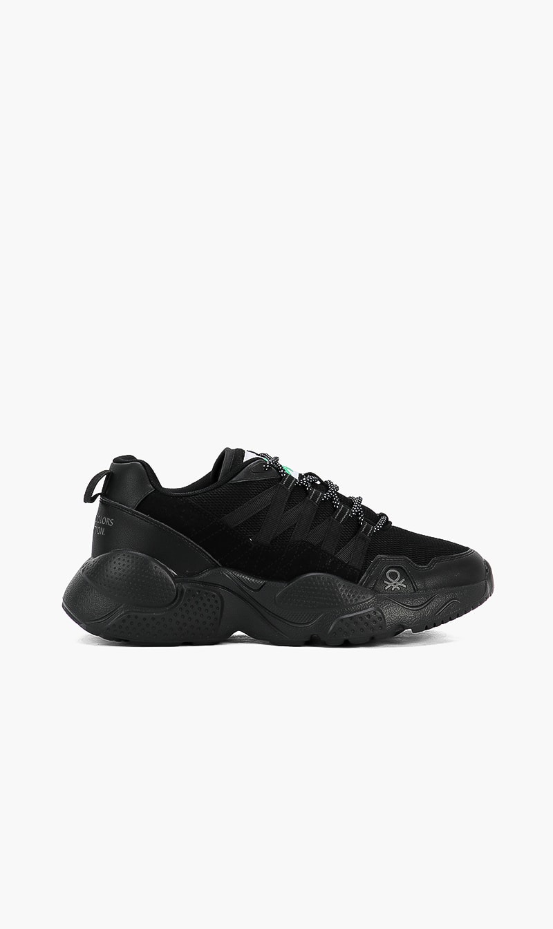 

Wide Lace Sneakers