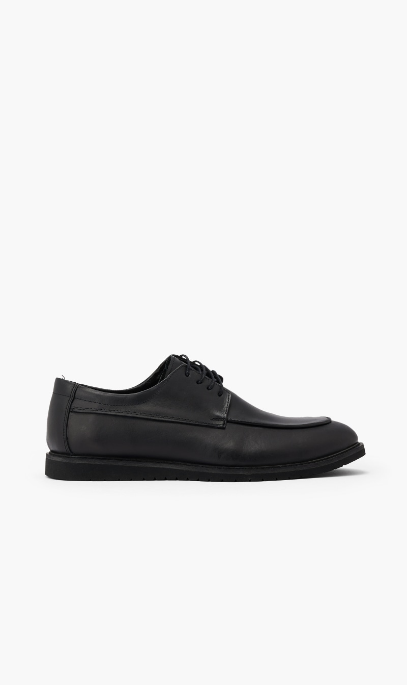 

Oxford, Black