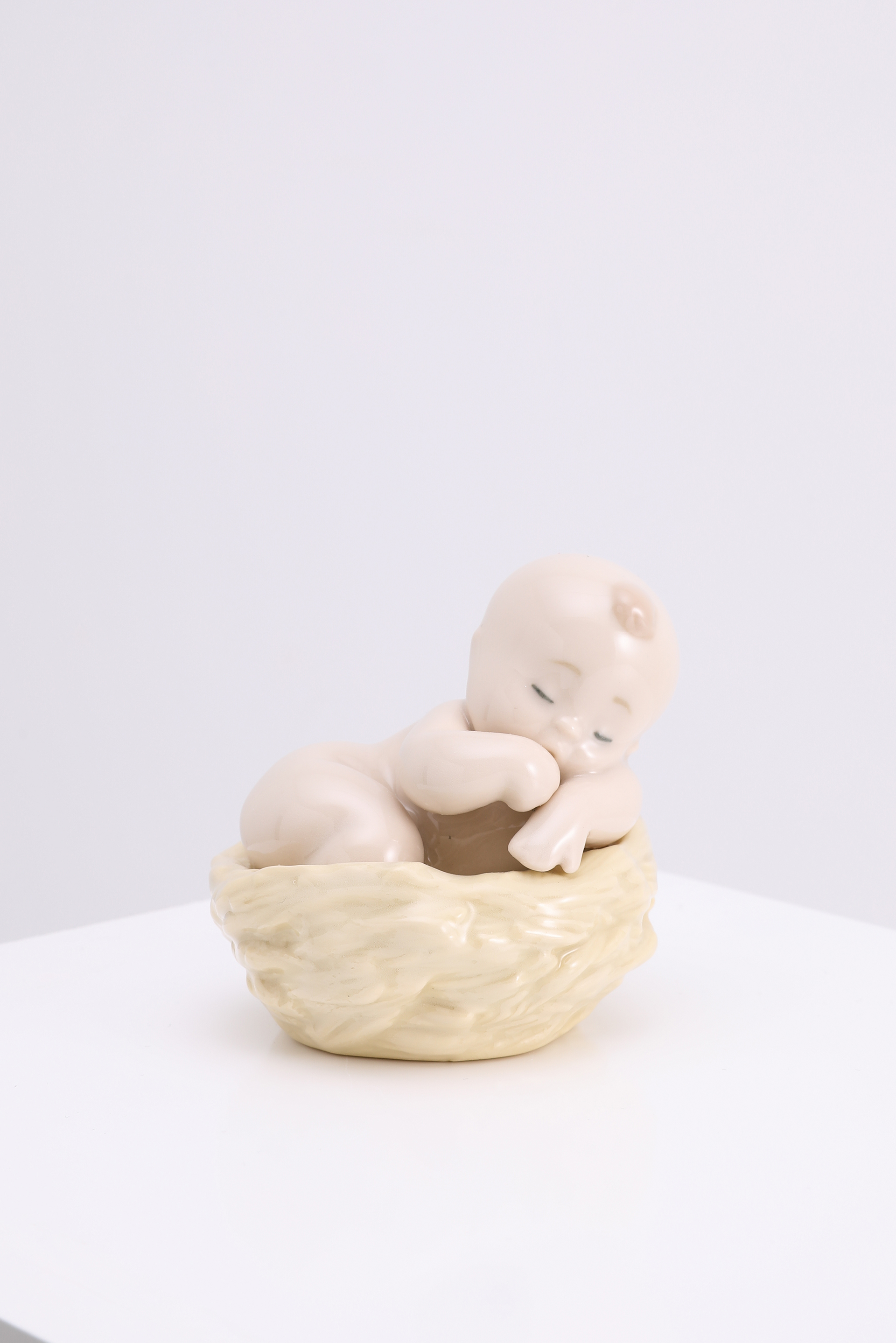 

Nao From A Nest Figurine