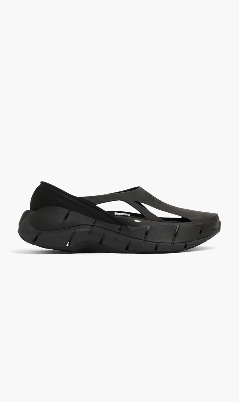 

Maison Margiela Black Maison Margiela X Reebok Cr Zig Sneakers for Men | The Deal Outlet