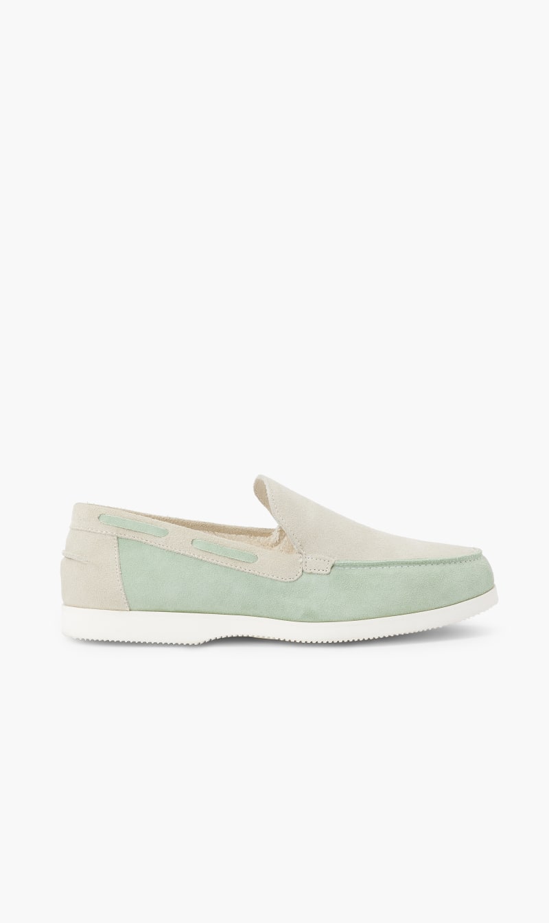 

Hiker Suede Low Top Sneakers, White