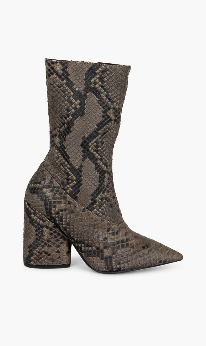 

Yeezy Python-skin Leather Boots