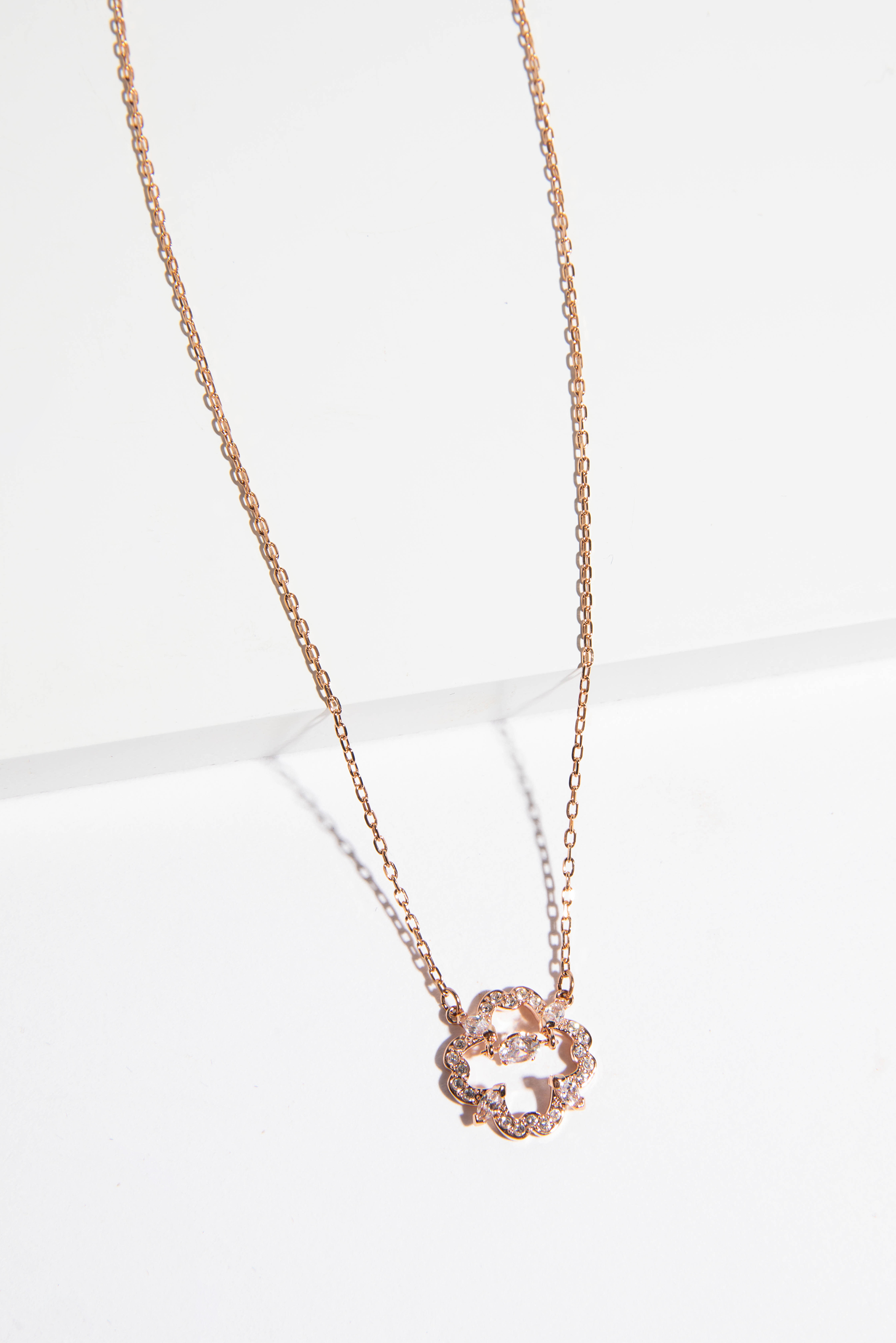 

SWAROVSKI Sparkline Dance Flower Necklace