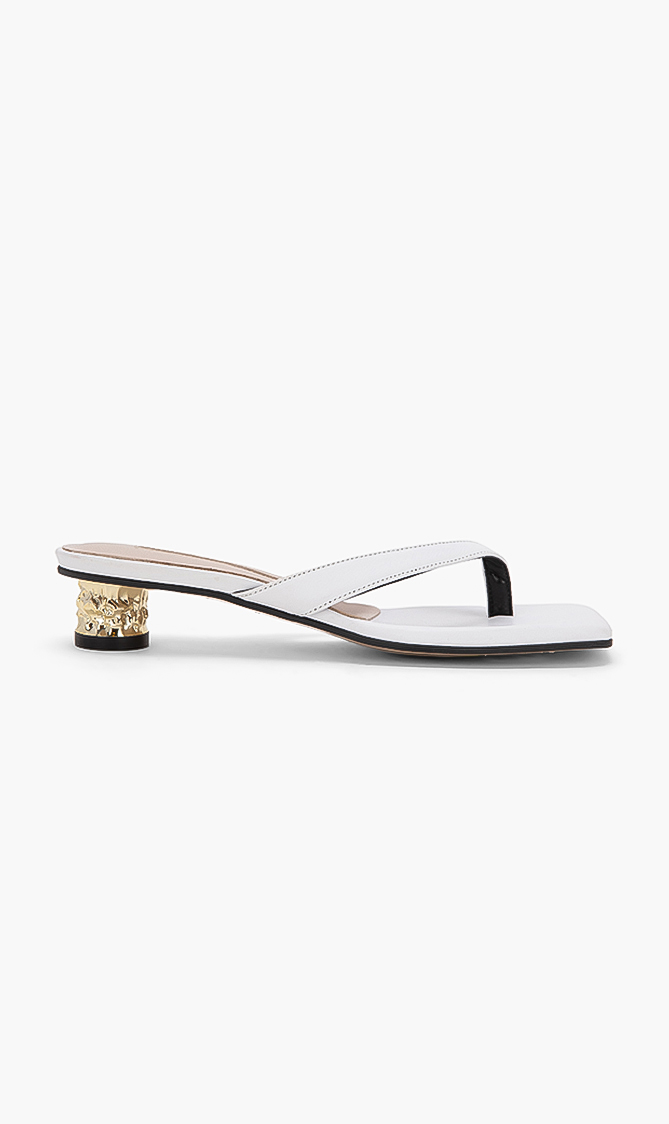 

YUUL YIE Lala Thong Sandals
