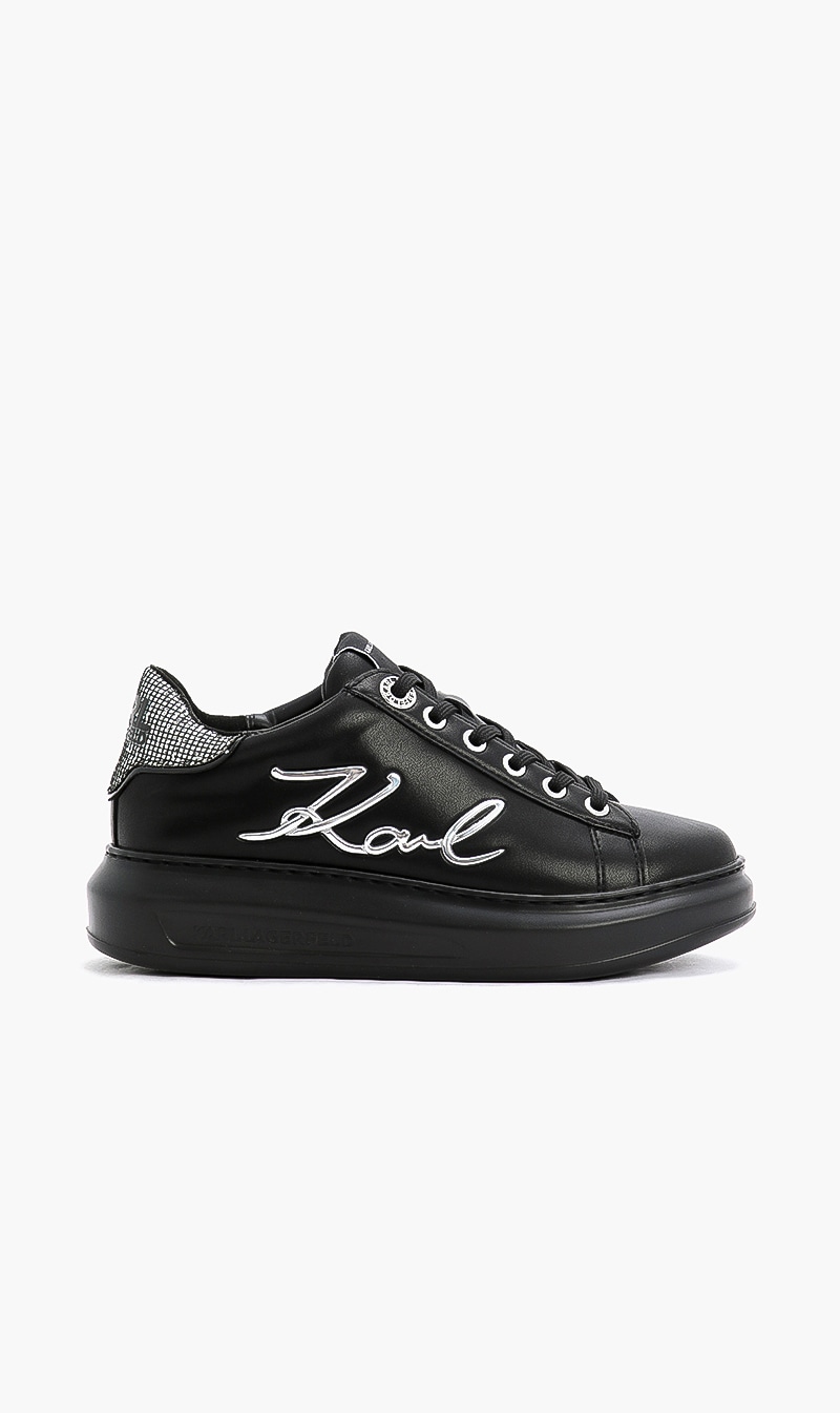 

Signia Lace Sneakers, Black