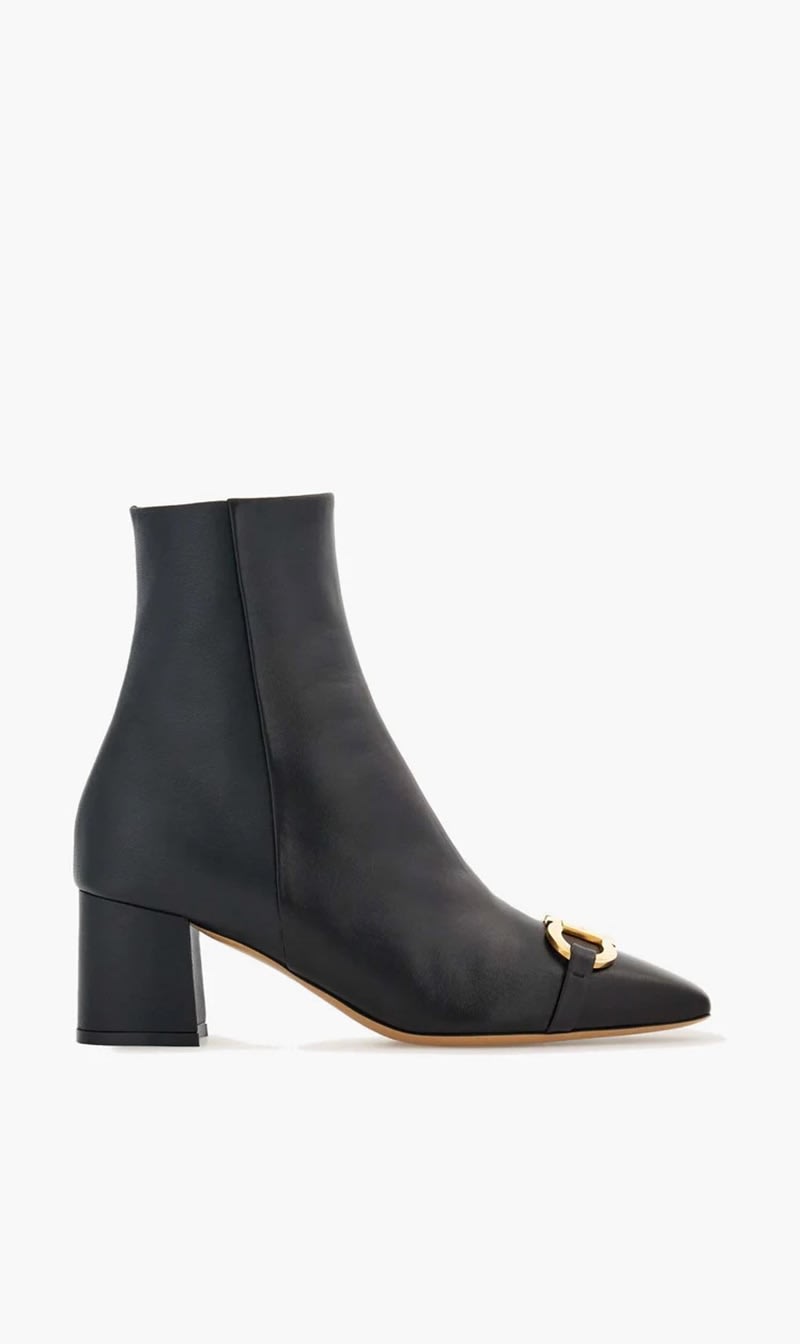 

Salvatore Ferragamo Black Marilena 60 for Women | The Deal Outlet