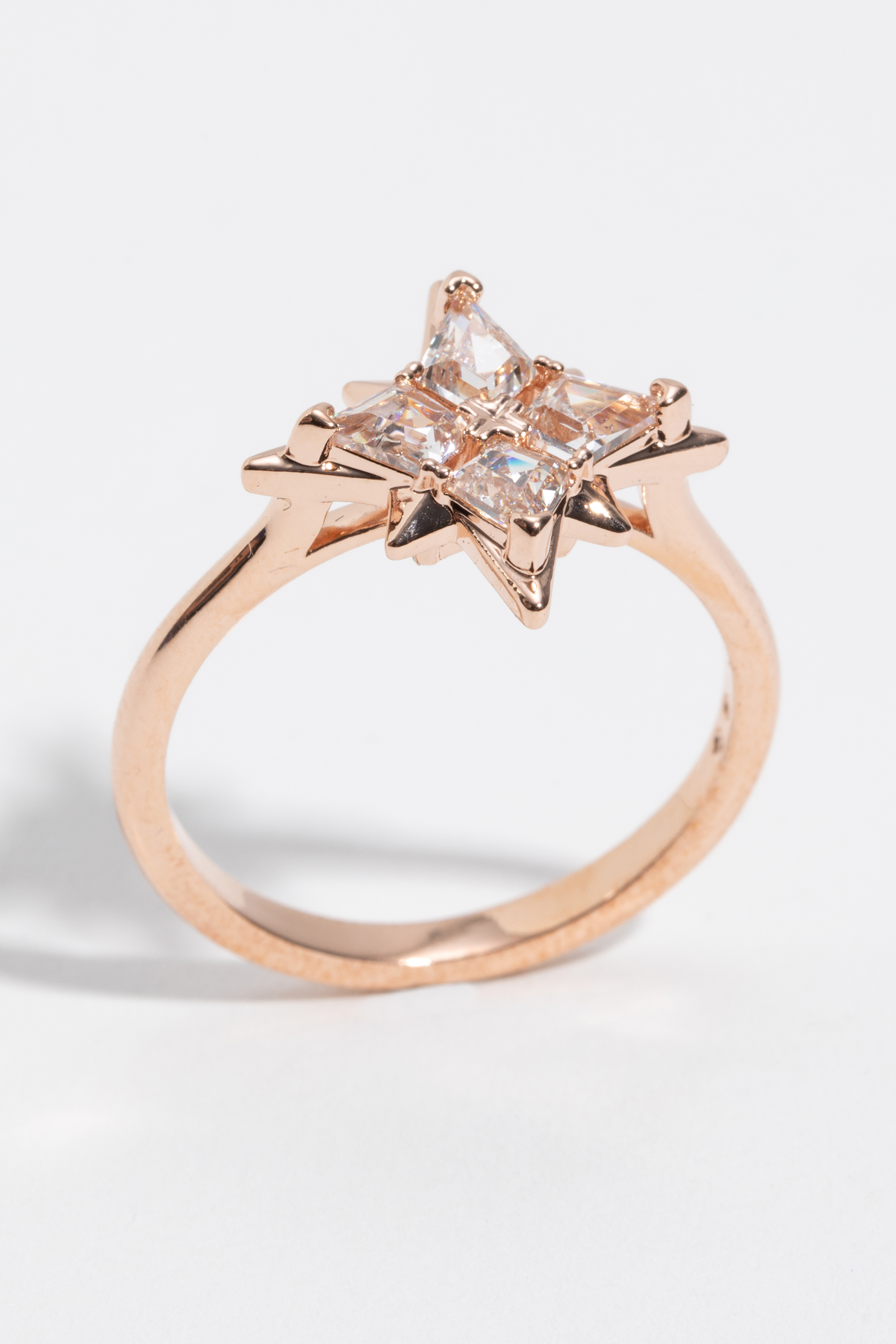 

Swarovski Symbolic Star Motif Ring, 58 Mm