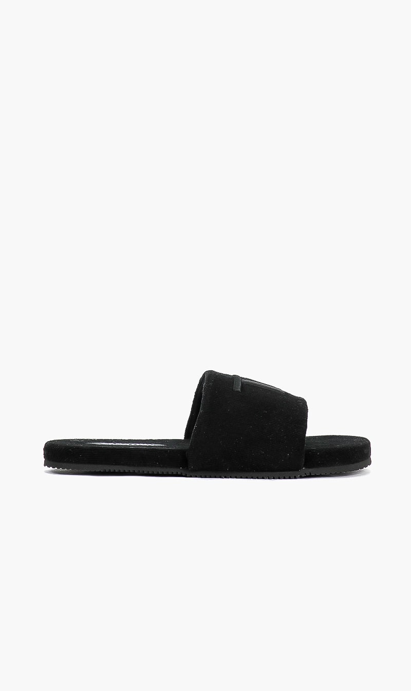 

Solid Towelling Sandals