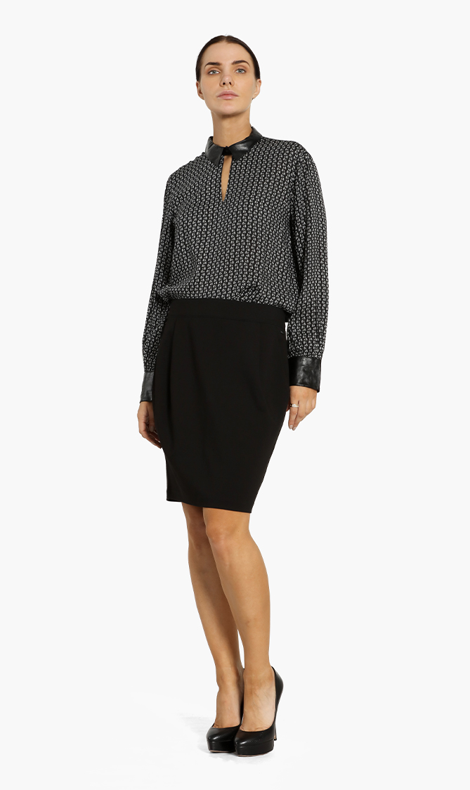 

Emporio Armani Plain Pleated Skirt