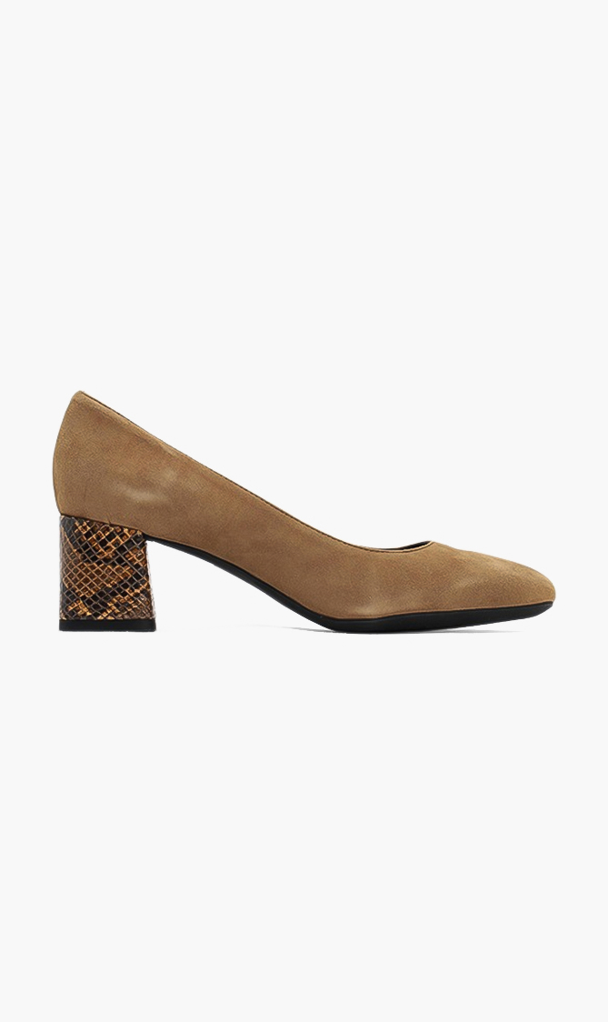 

Geox Seyla Leather Pumps