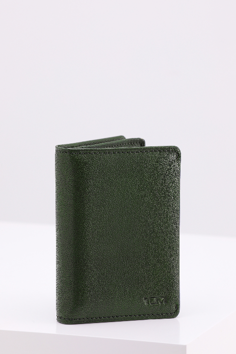 

Tumi Chambers Men's Gusseted Card Case
