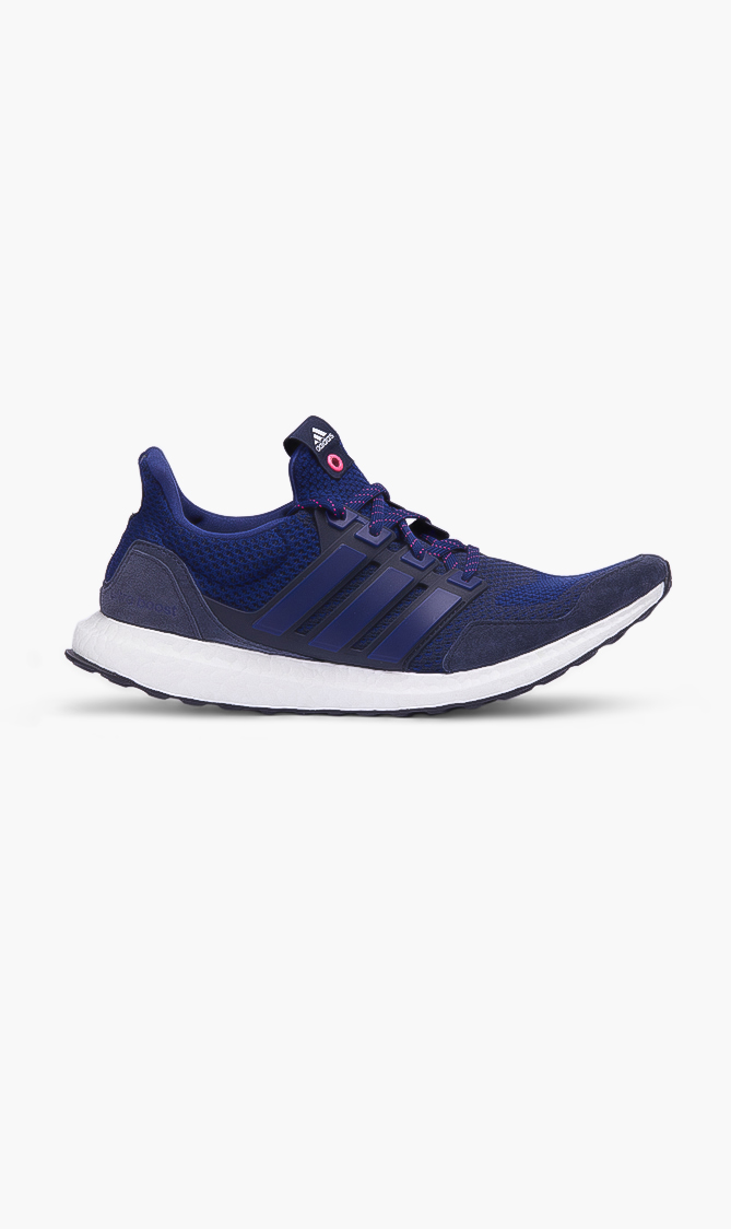 

ADIDAS Ultra Boost Kinfolk Sneakers