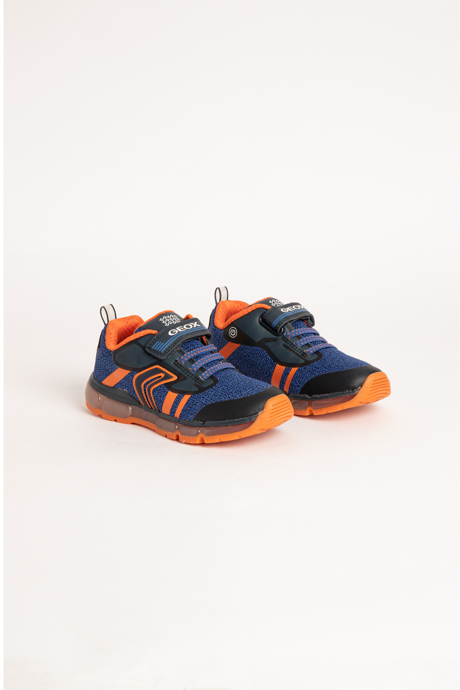 

Geox Android Flashing Sneakers