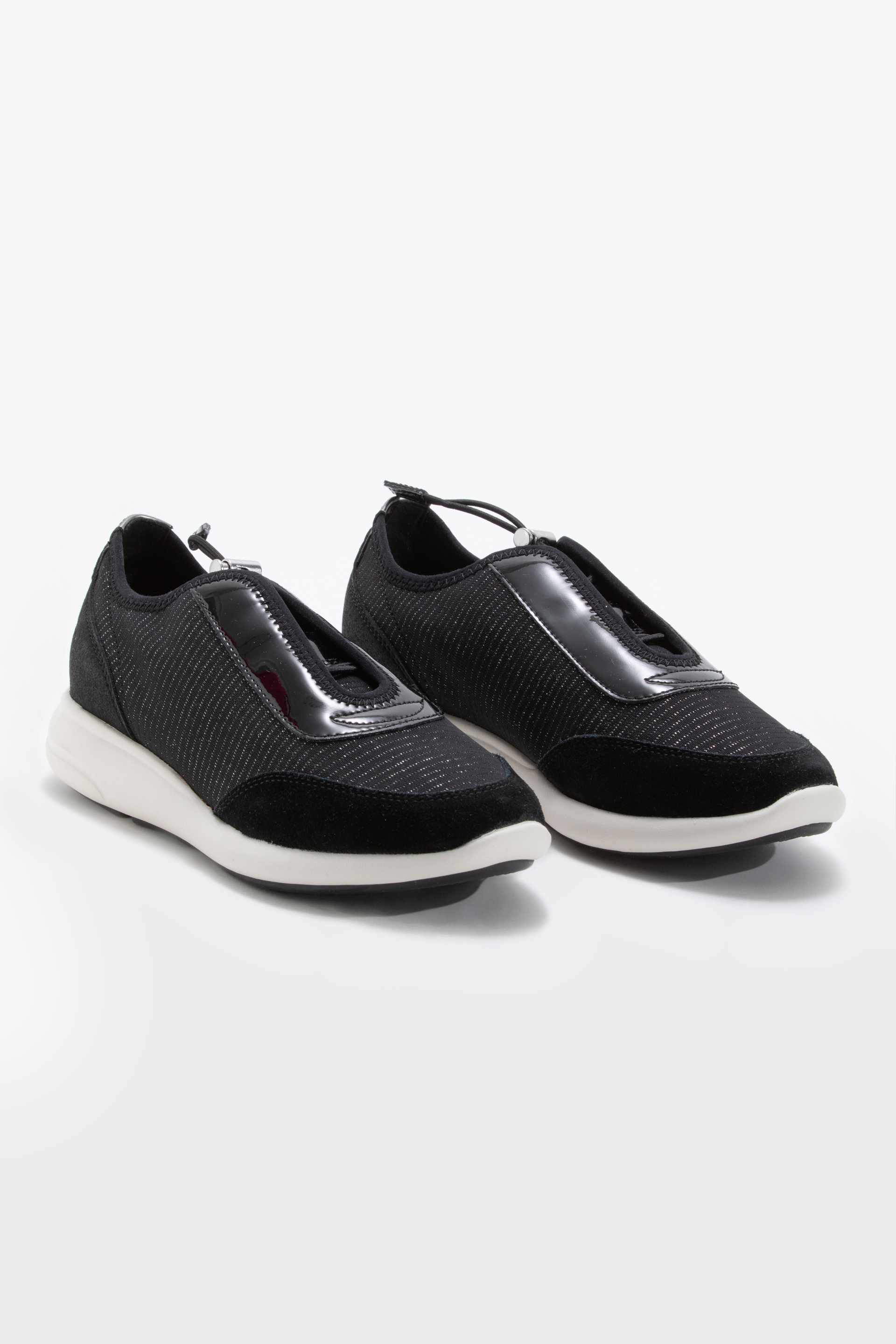 

Geox Ophira A Glittery Sneaker