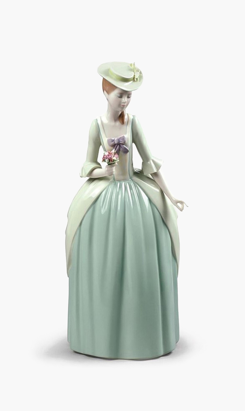 

Lladro Floral Scent Woman Figurine