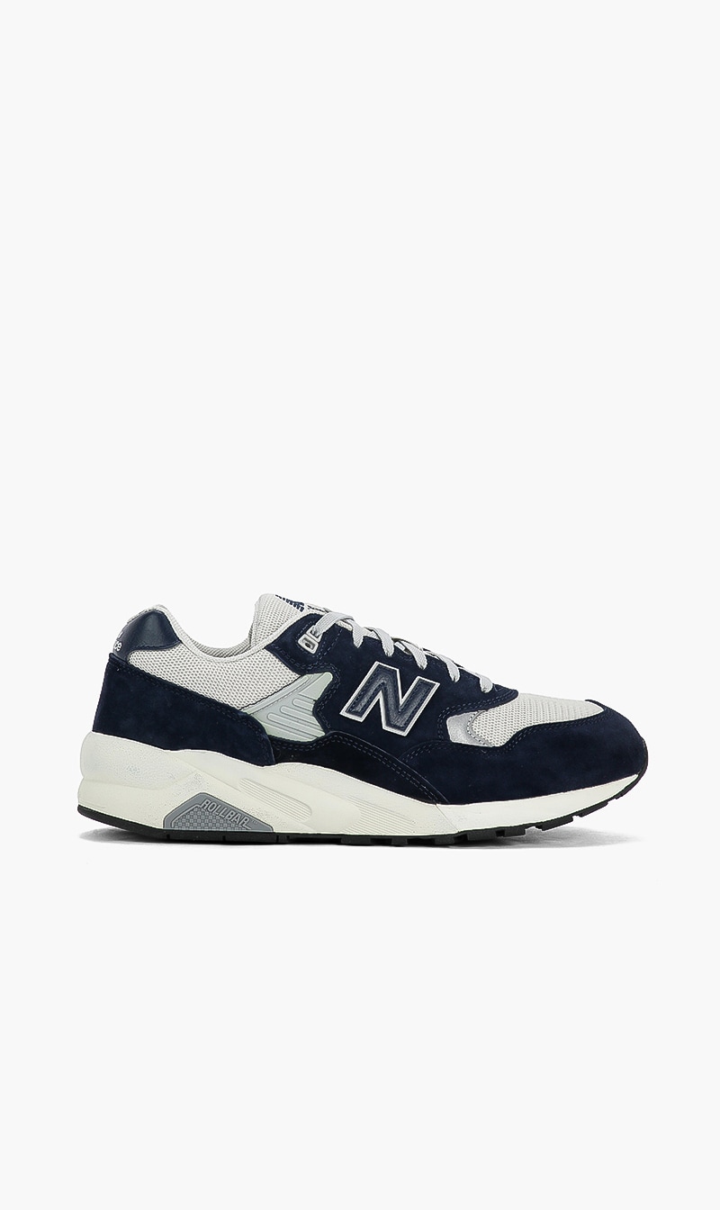 

Classic Lace Sneakers