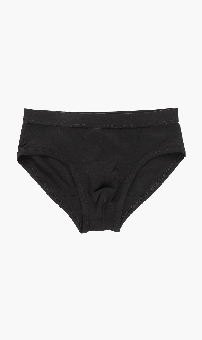 

Challenge Briefs, Black
