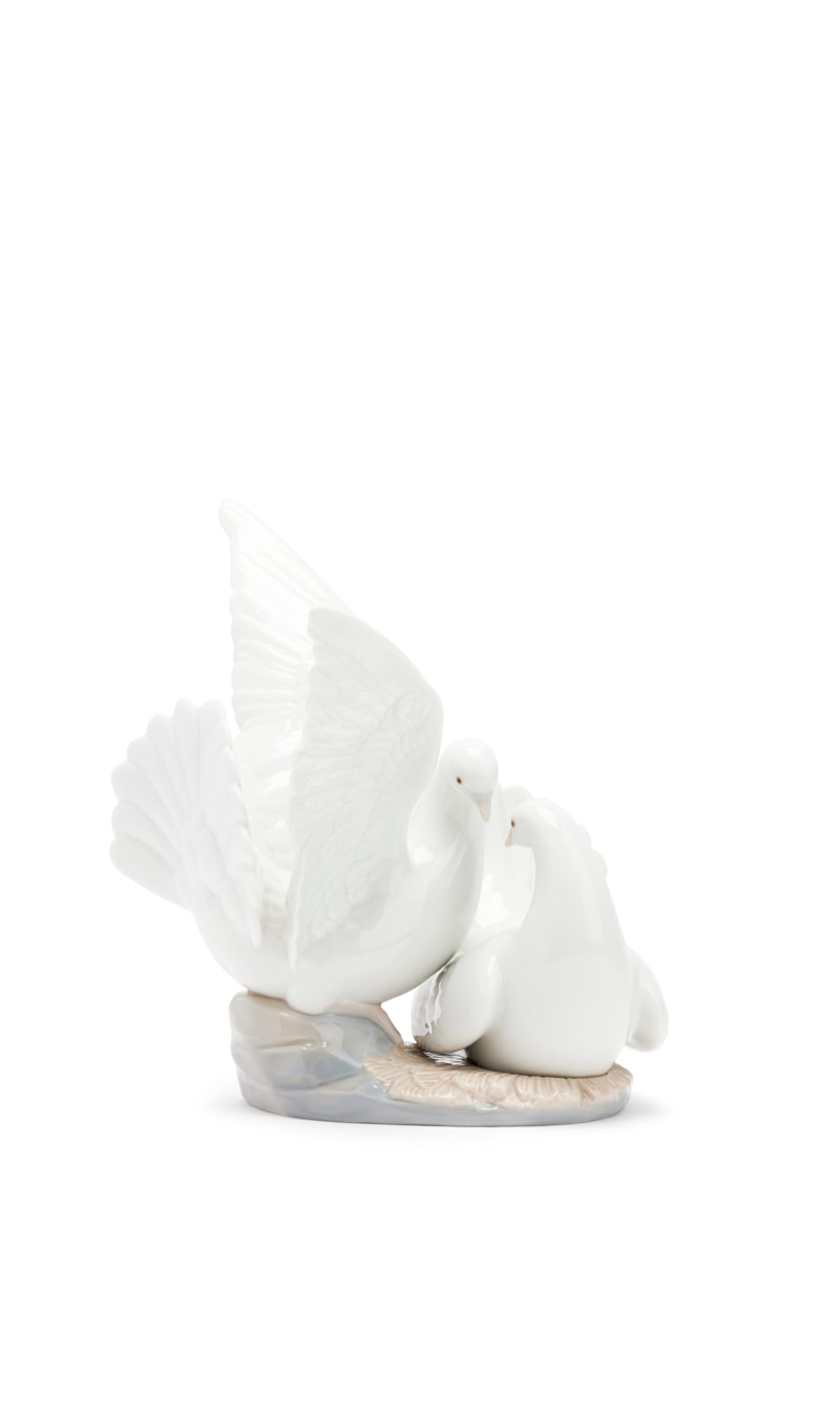 

Love Nest Doves Figurine, White