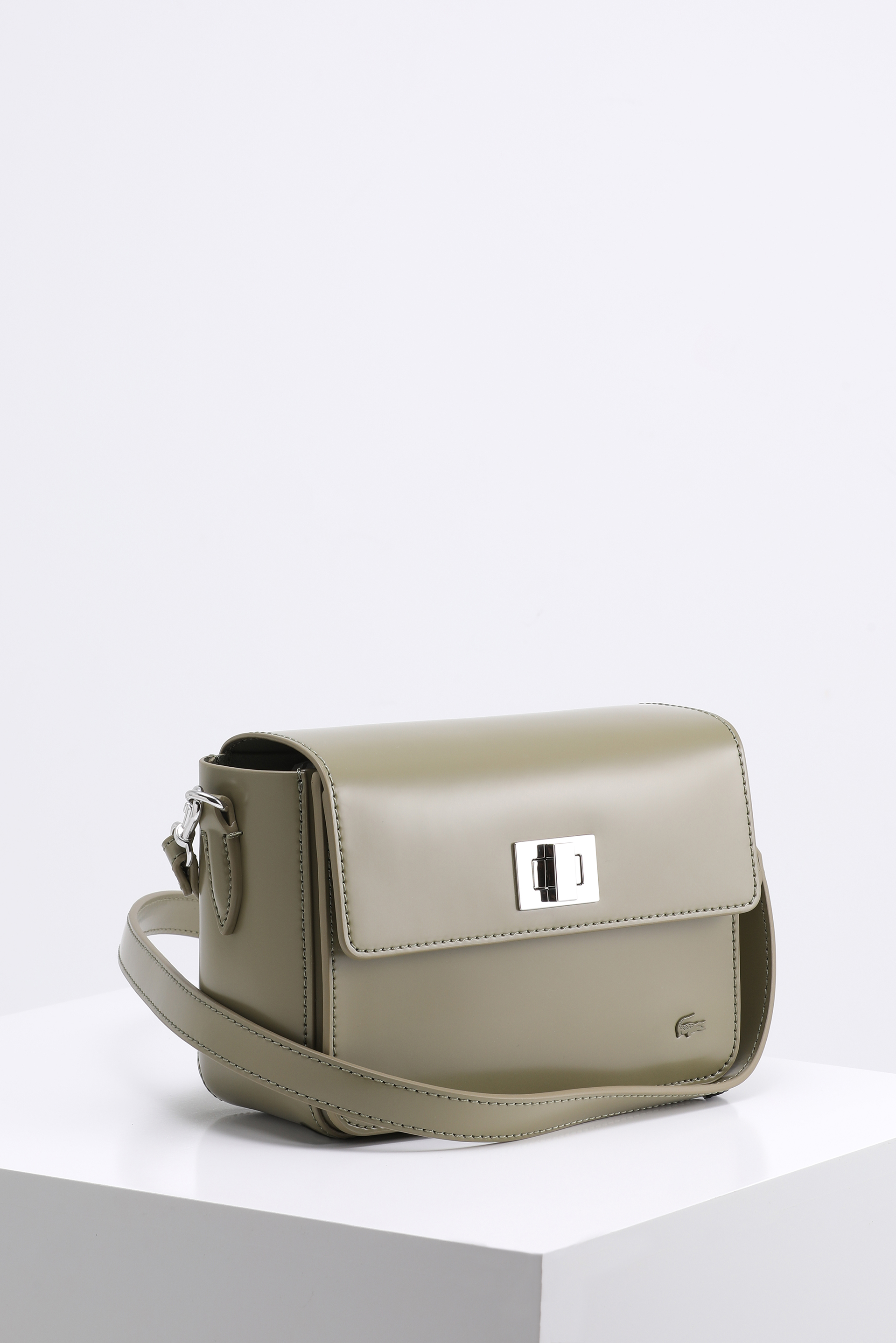 

Lacoste Peacoat Square Xs Crossbody Bag