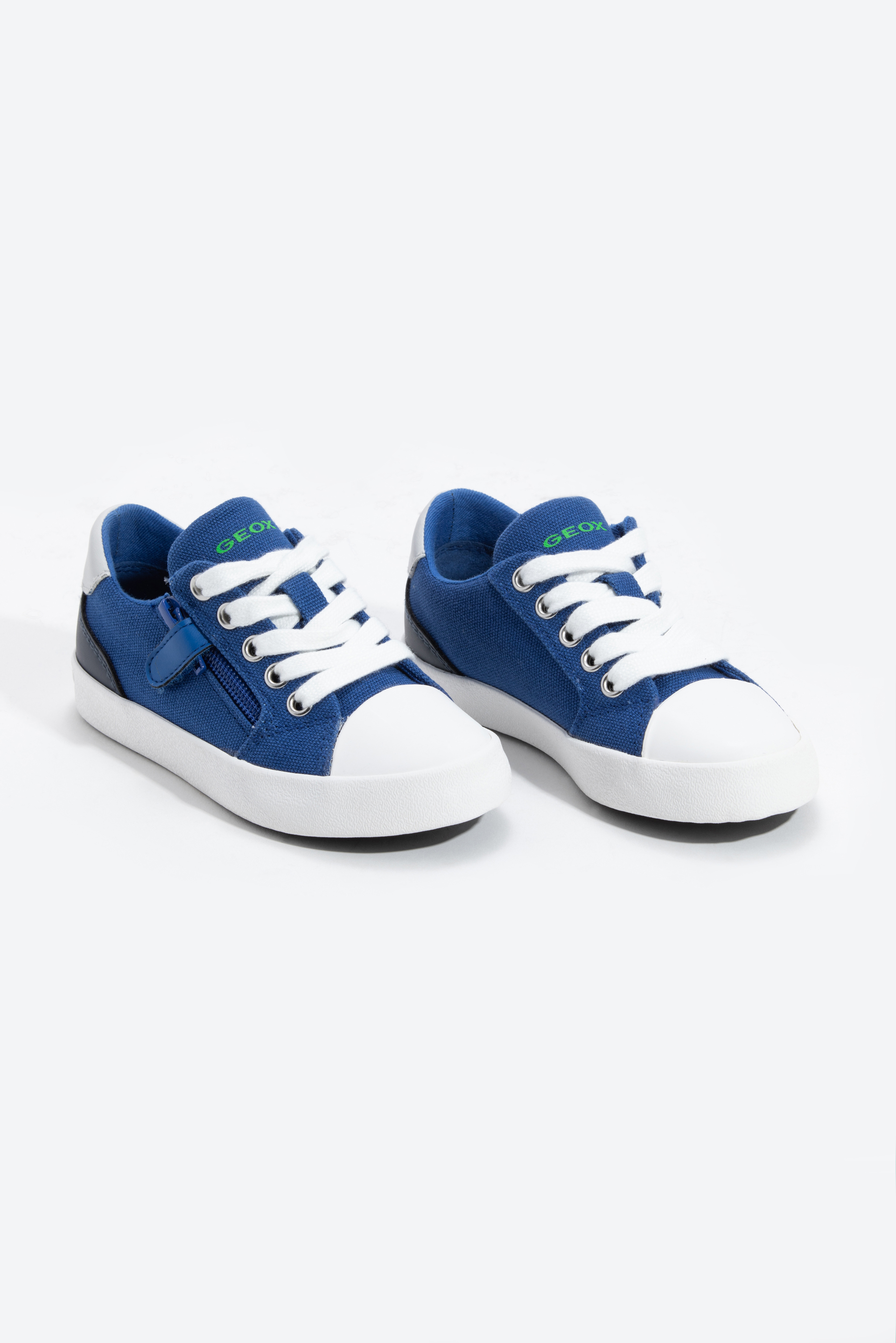 

Geox J Gisli Canvas Sneakers