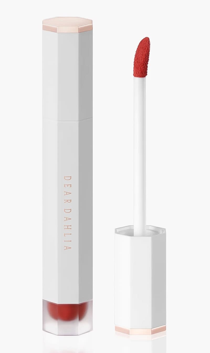 

Dear Dahlia Others Dream Velvet Lip Cloud, Charming for Women | The Deal Outlet