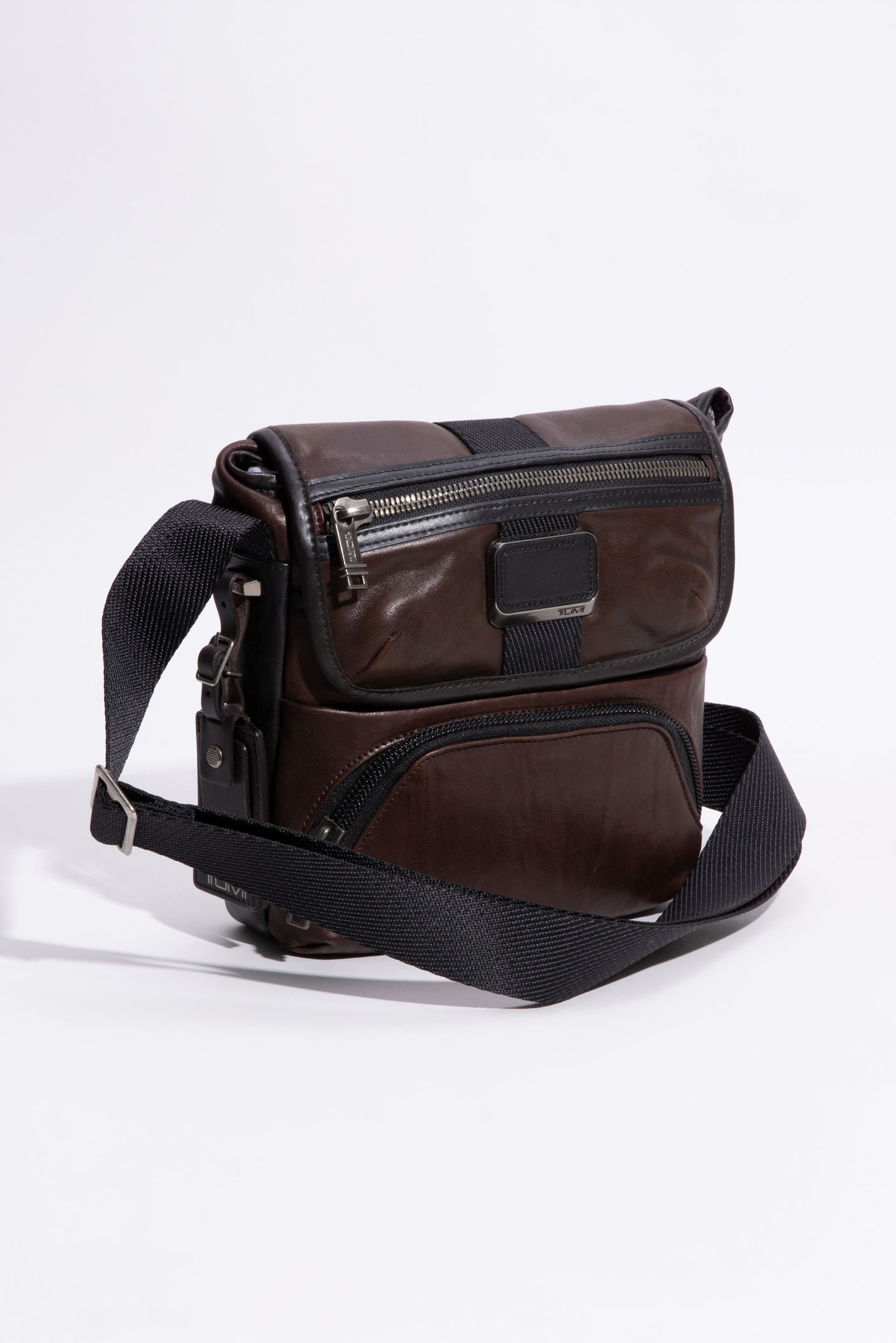 

TUMI Alpha Bravo Barton Crossbody Bag
