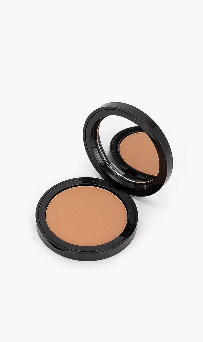 

WOW BEAUTY FORWARD Flawless Matte - Stay Put Compact Foundation, Y220 So Tan