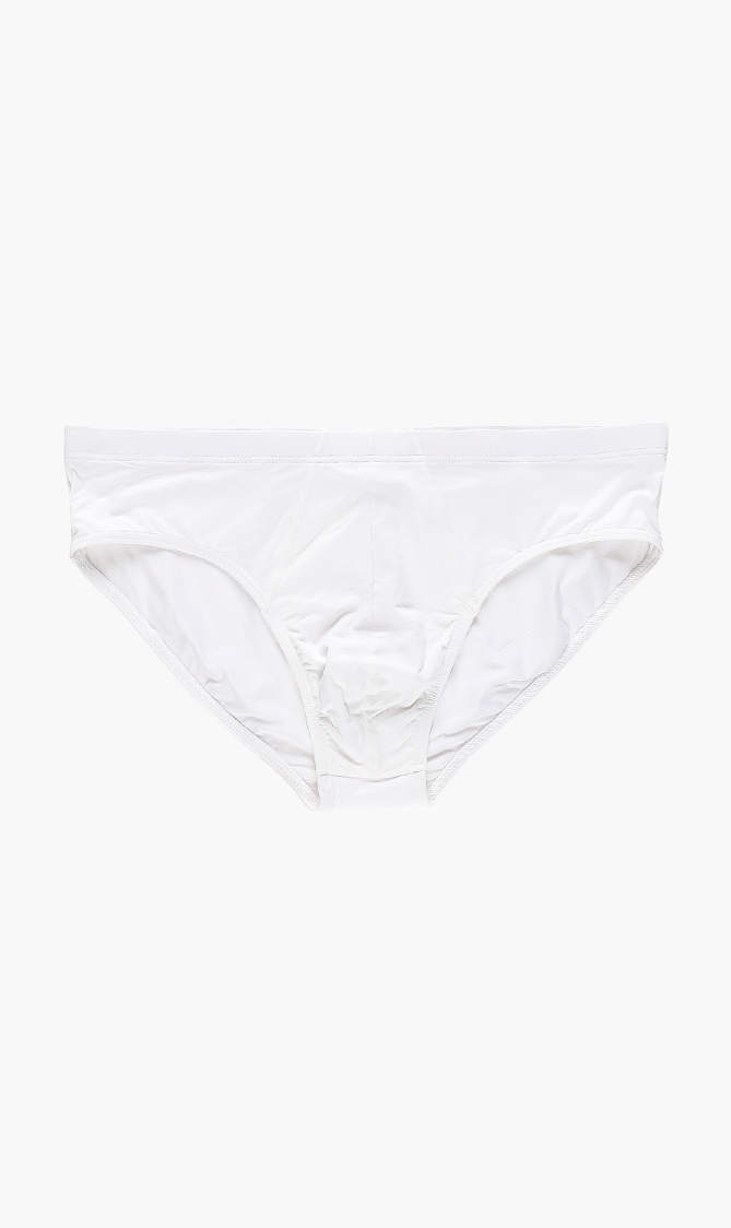 

Challenge Briefs, White