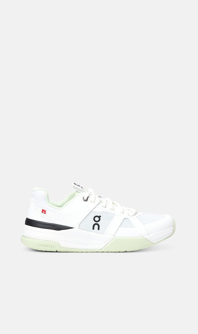 

On-running White The Roger Ch Pro Youth | The Deal Outlet