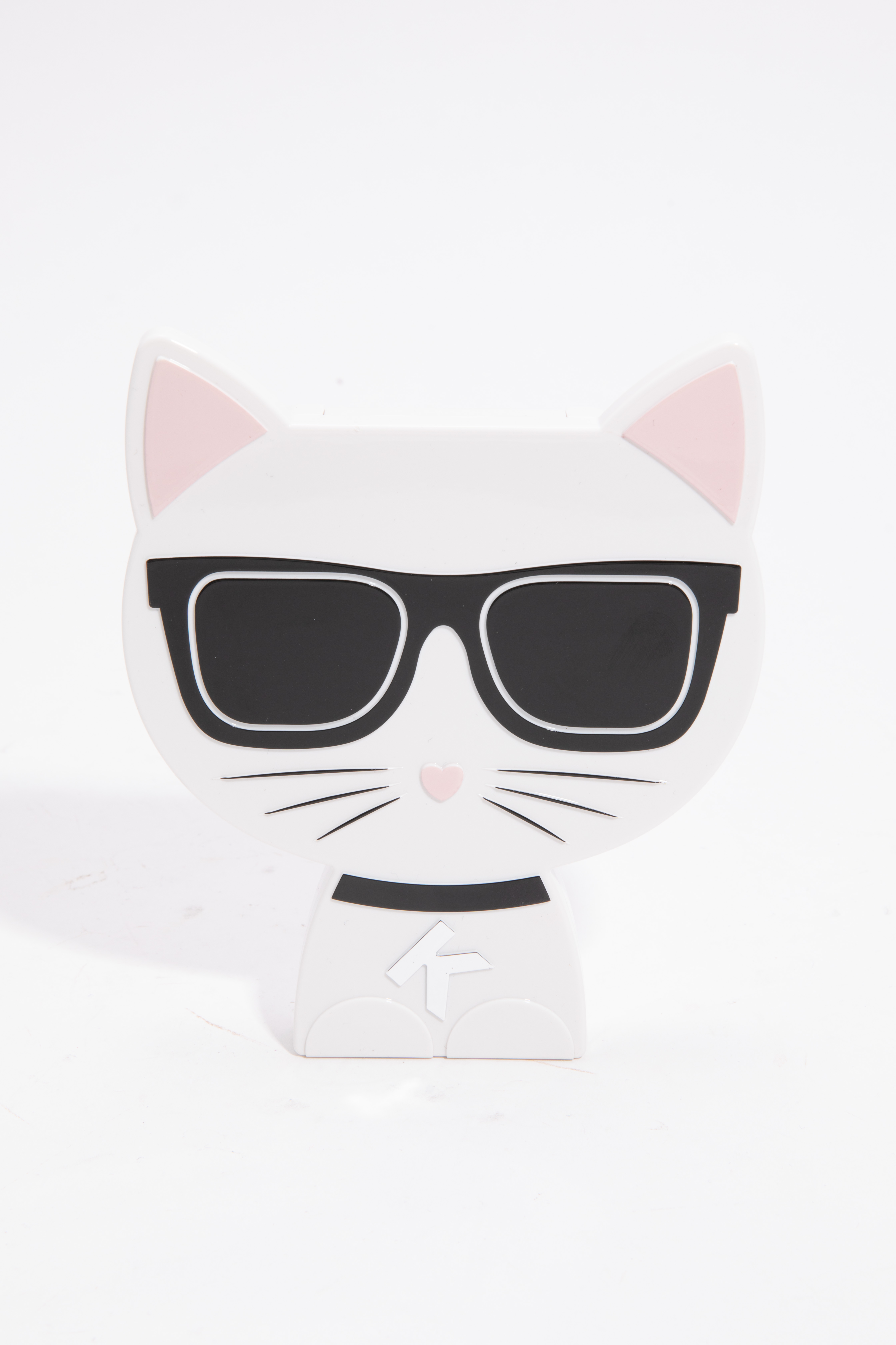 

Karl Lagerfeld Collectable Choupette Eyeshadow Palette Day To Night, Smokey/burgundy