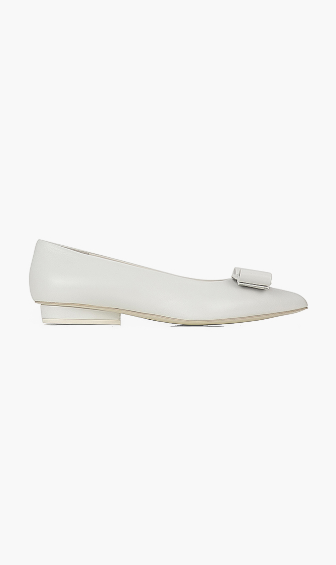 

Salvatore Ferragamo Viva Leather Flats