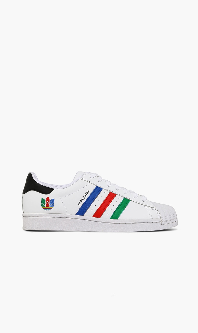 

Adidas Superstar Sneakers