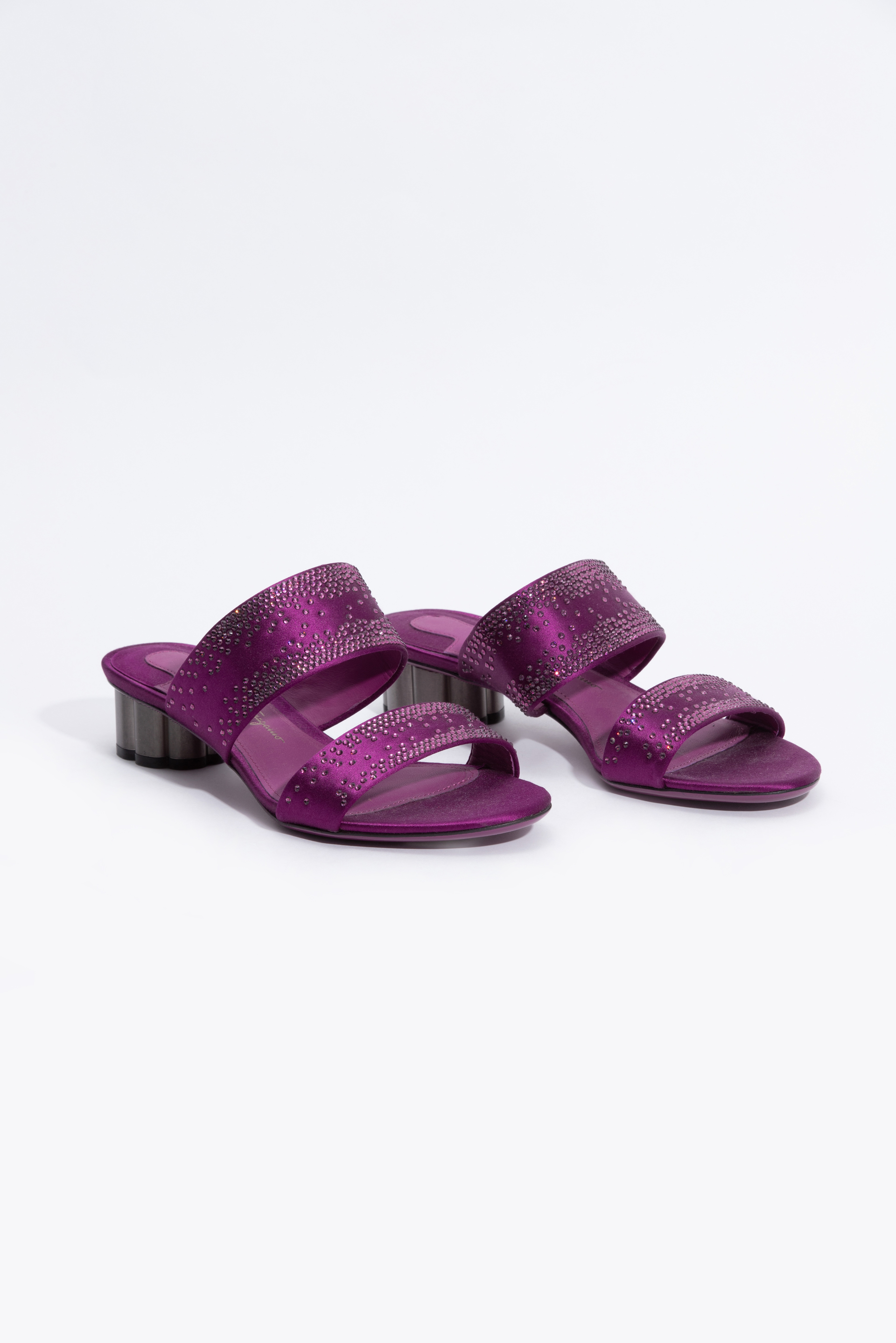 

Bellunos Mules, Purple