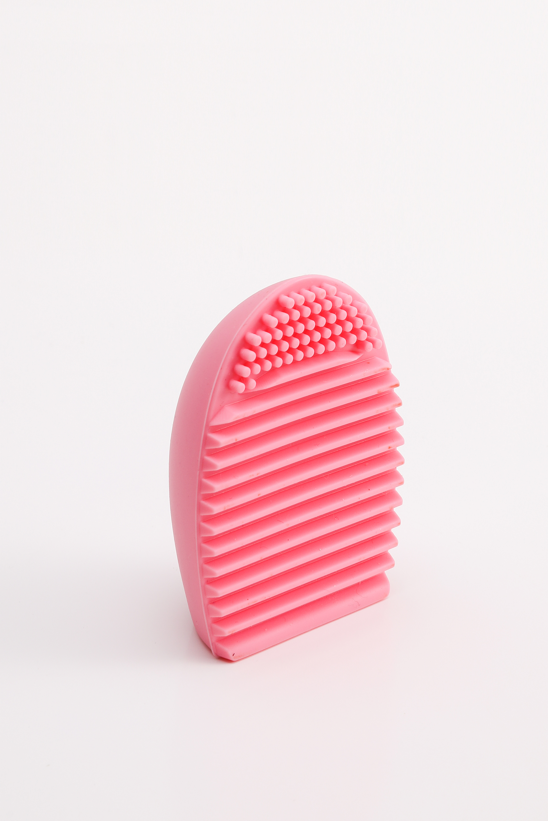 

BEAUTY ESSENTIALS Brush Pad Express