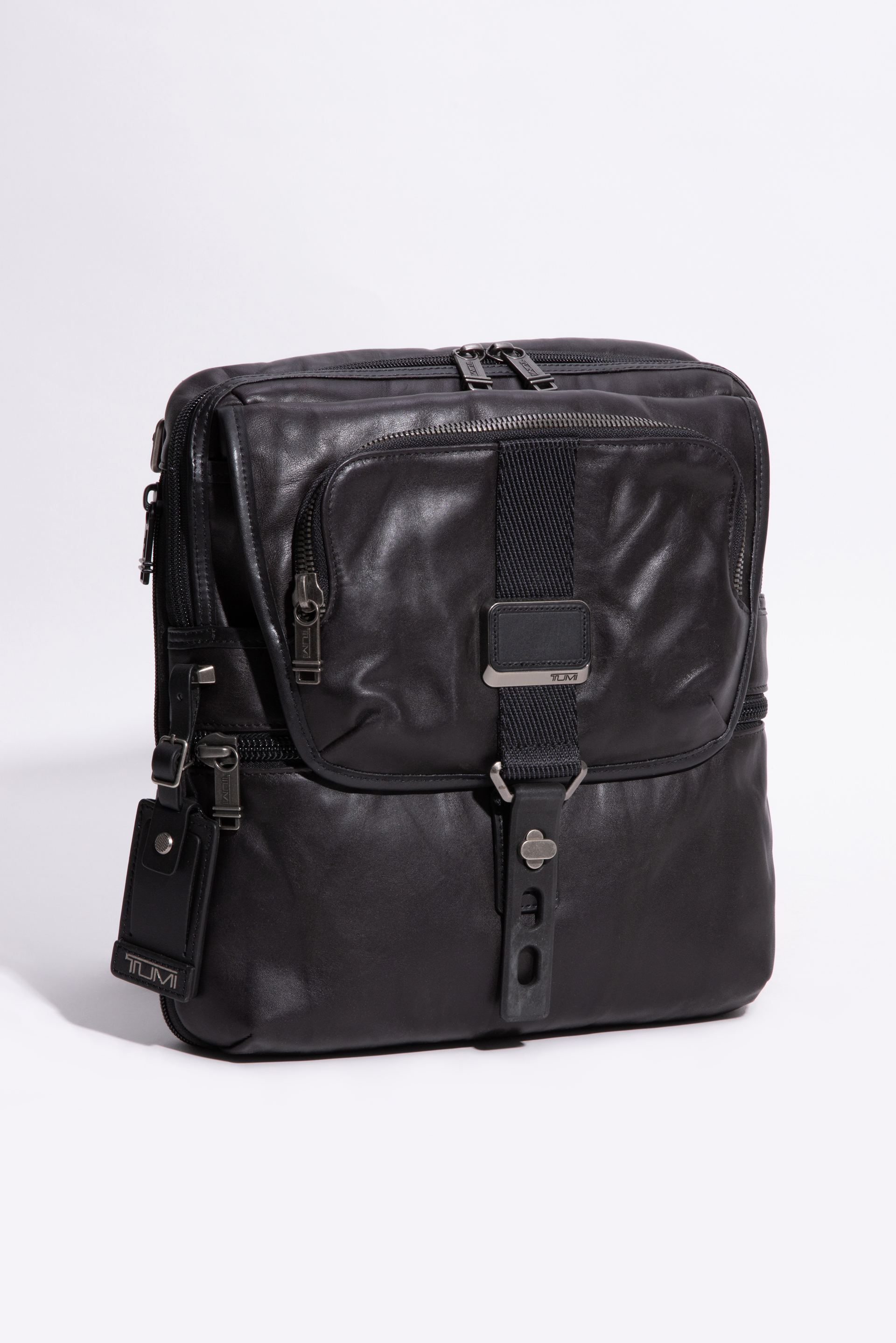 

Tumi Alpha Bravo Arnold Zip Flap Crossbody Bag