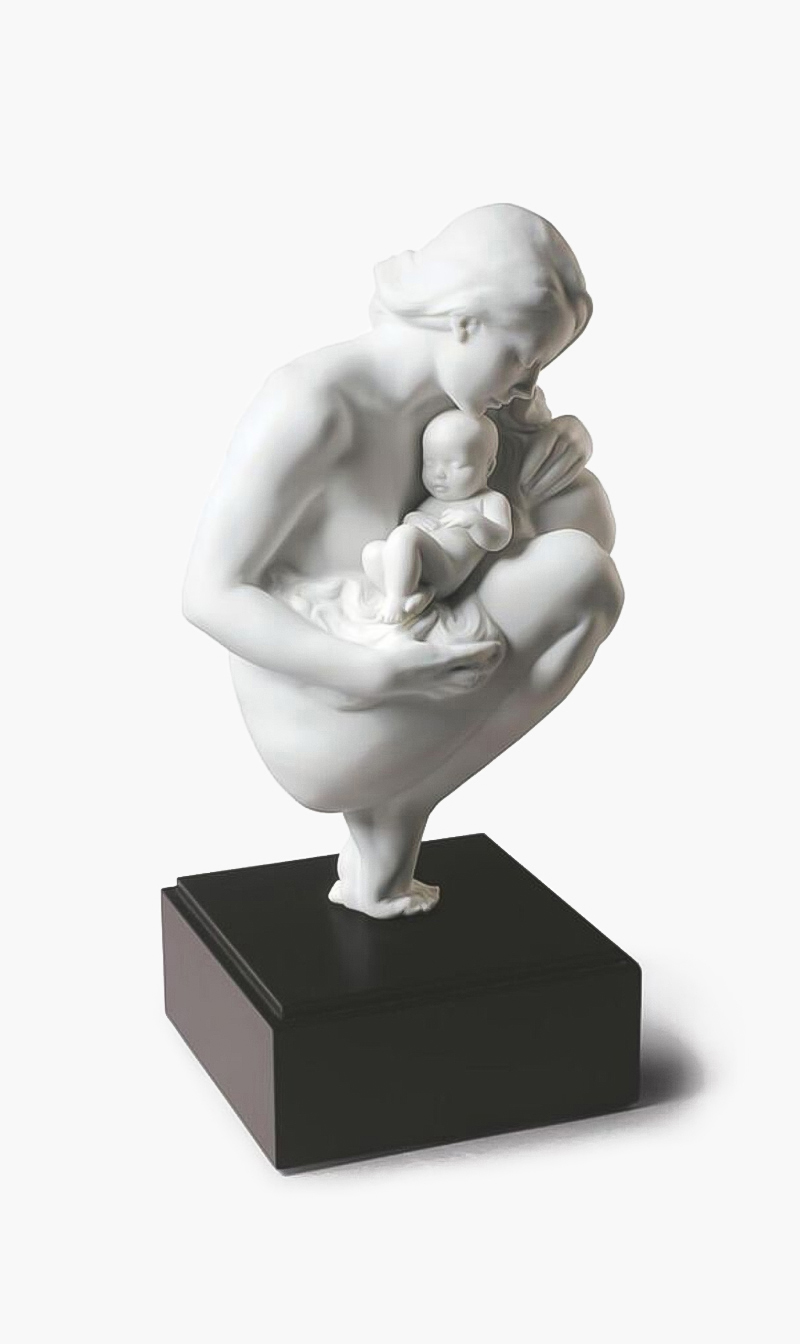 

Lladro Love's Bond