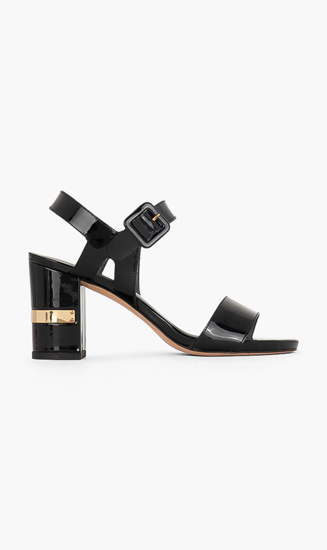 

Stuart Weitzman Patent Leather Sandals