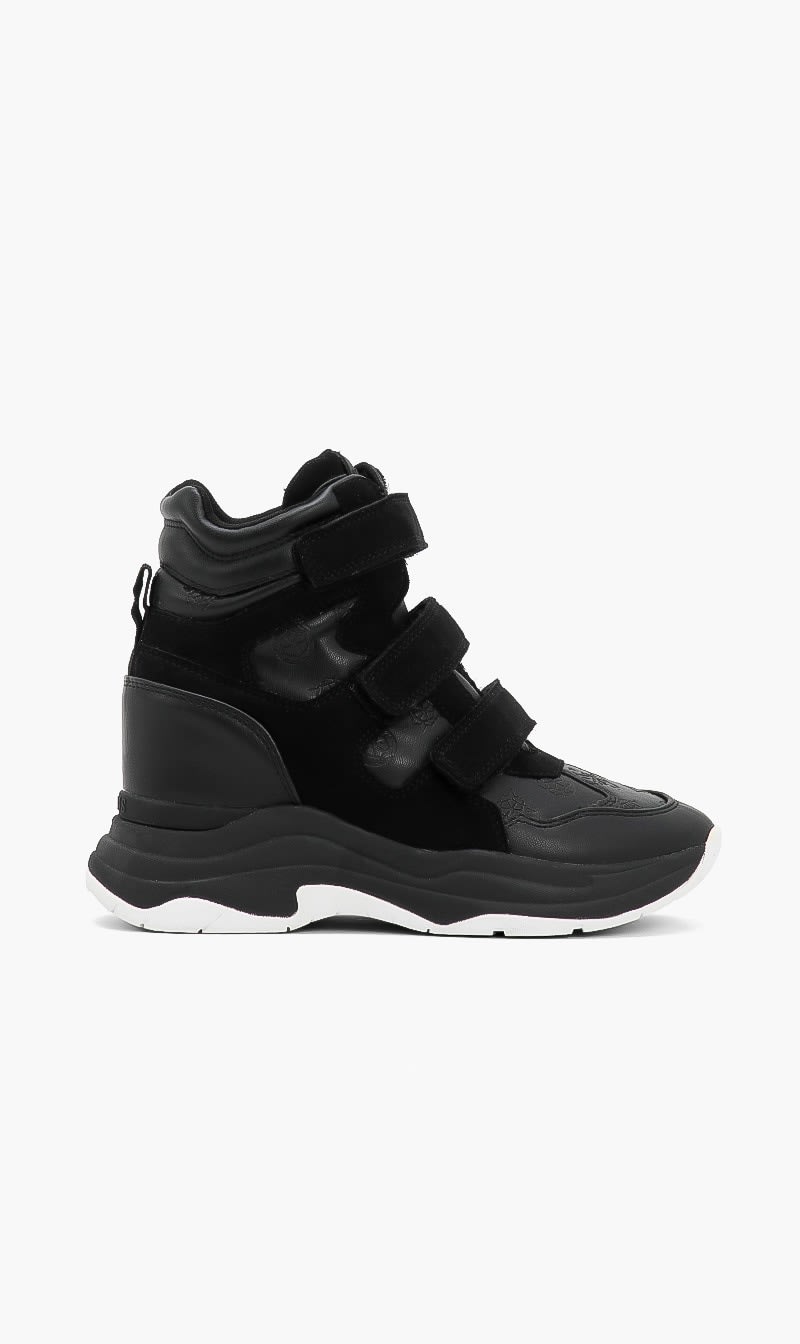 

Guess Okari Chunky Sneakers