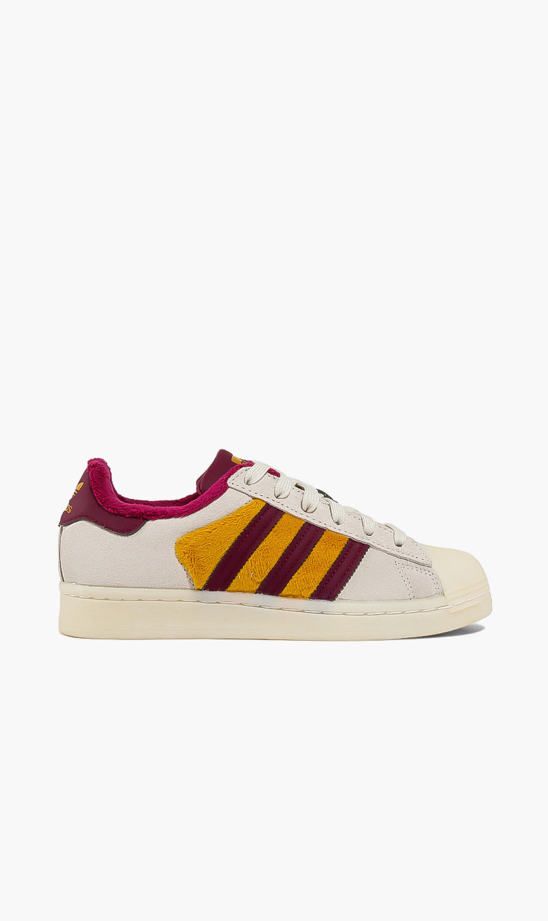

Adidas Superstar Sneakers